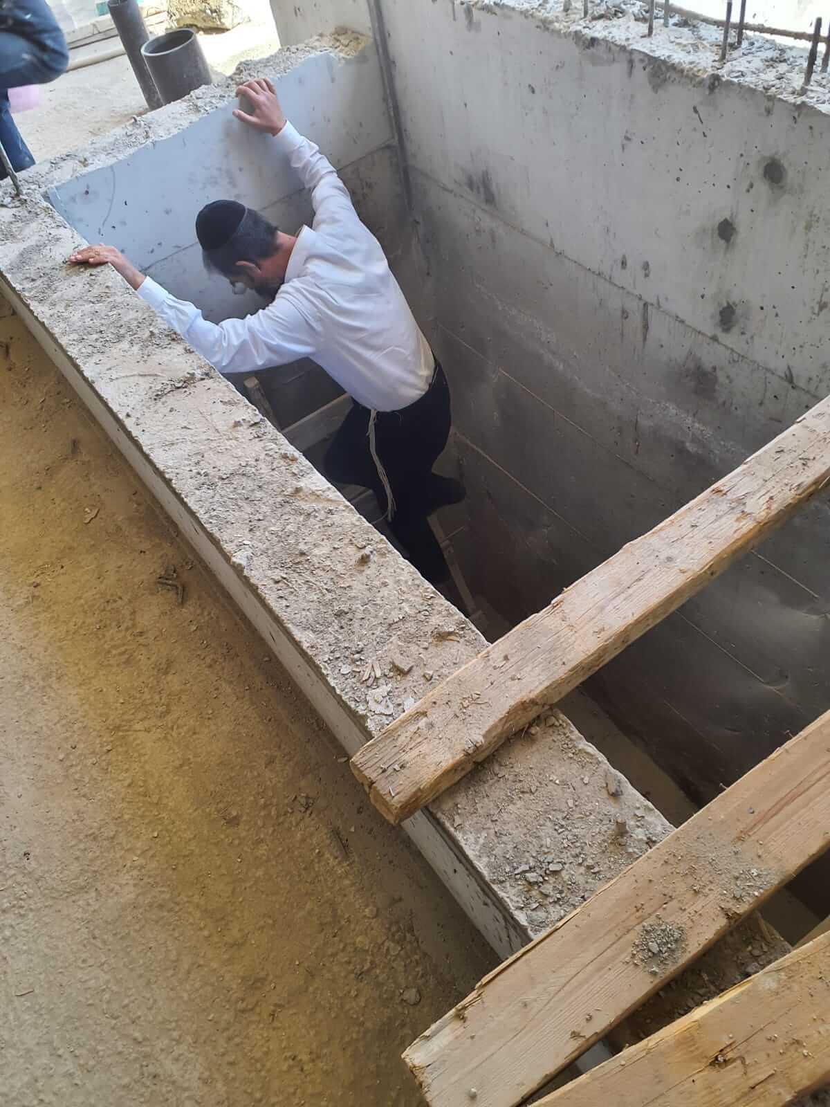 כרמית — אחרי